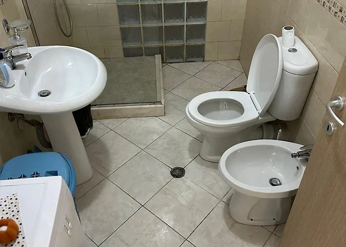 Friendly Center * Тирана